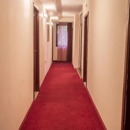 Хотел престиж 2*